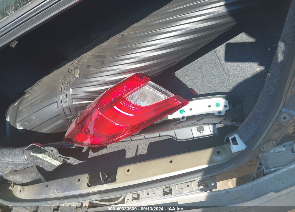 2018 HONDA ACCORD TOURING 2.0T VIN: 1HGCV2F90JA003493