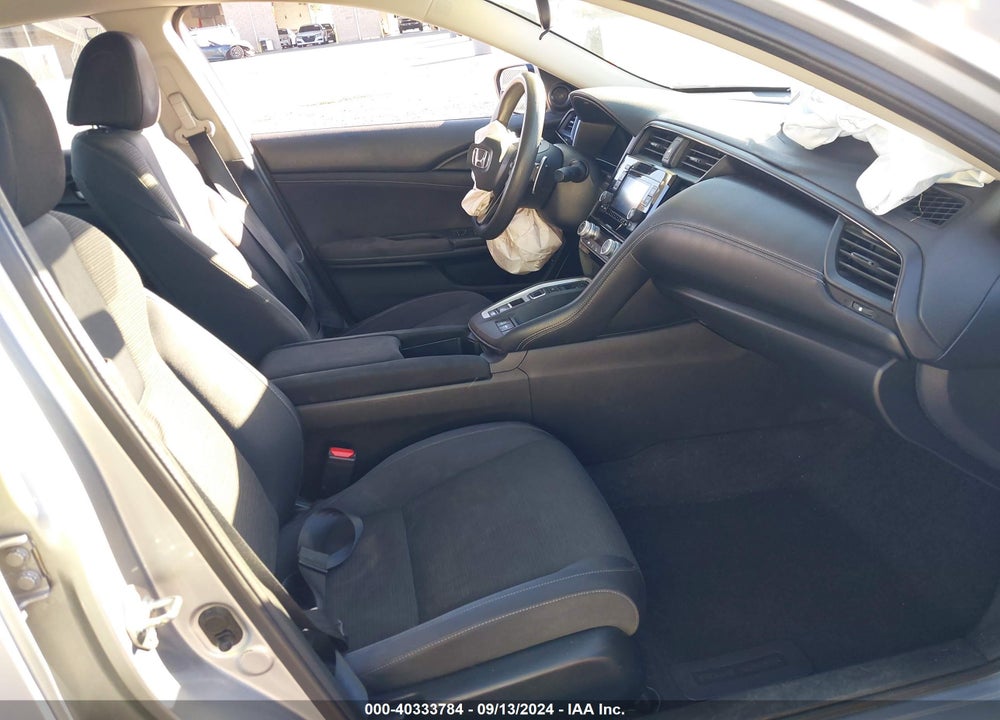 2019 HONDA INSIGHT LX VIN: 19XZE4F19KE009161