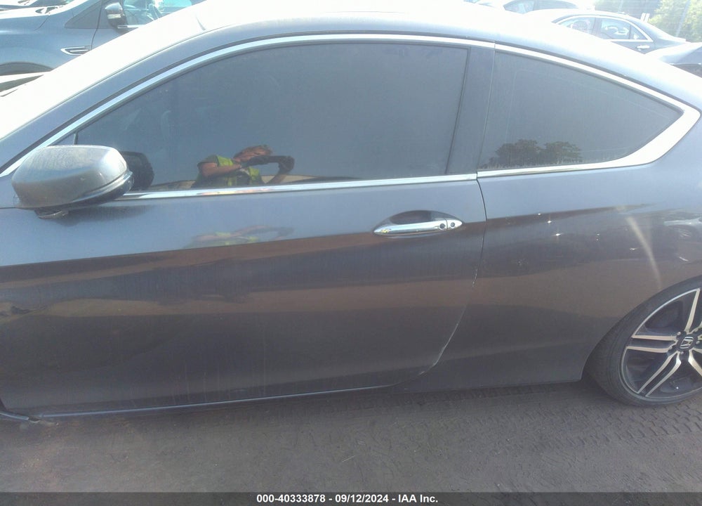 2017 HONDA ACCORD TOURING V6 VIN: 1HGCT2B03HA005438