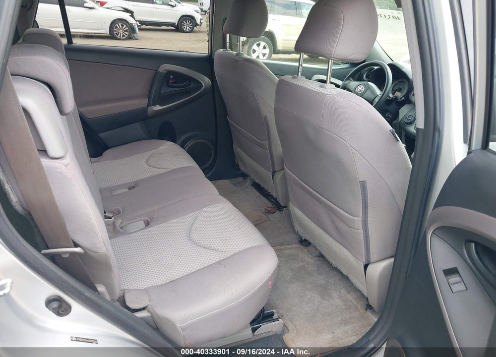 2006 TOYOTA RAV4 VIN: JTMBD33V665020240
