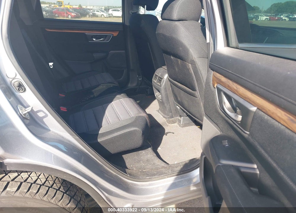 2018 HONDA CR-V EX VIN: 7FARW2H50JE041852