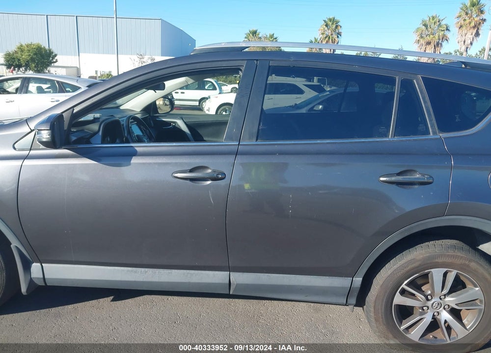 2016 TOYOTA RAV4 XLE VIN: JTMWFREV5GJ096679