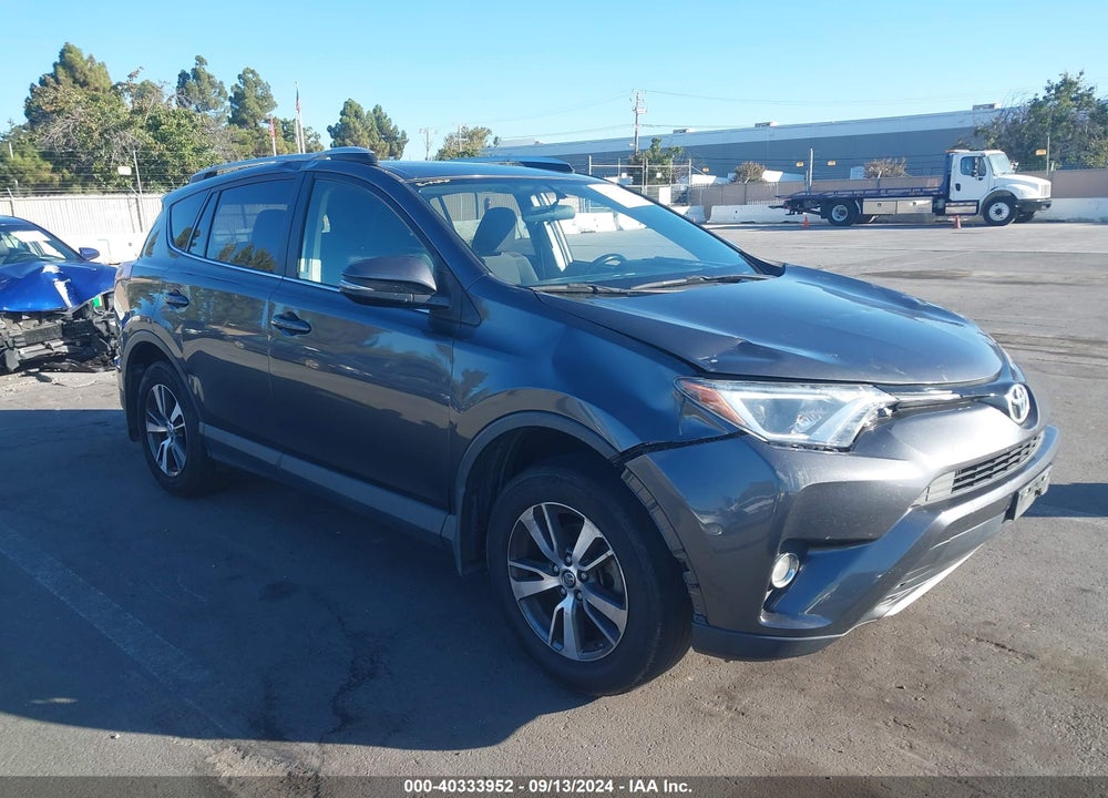 2016 TOYOTA RAV4 XLE VIN: JTMWFREV5GJ096679
