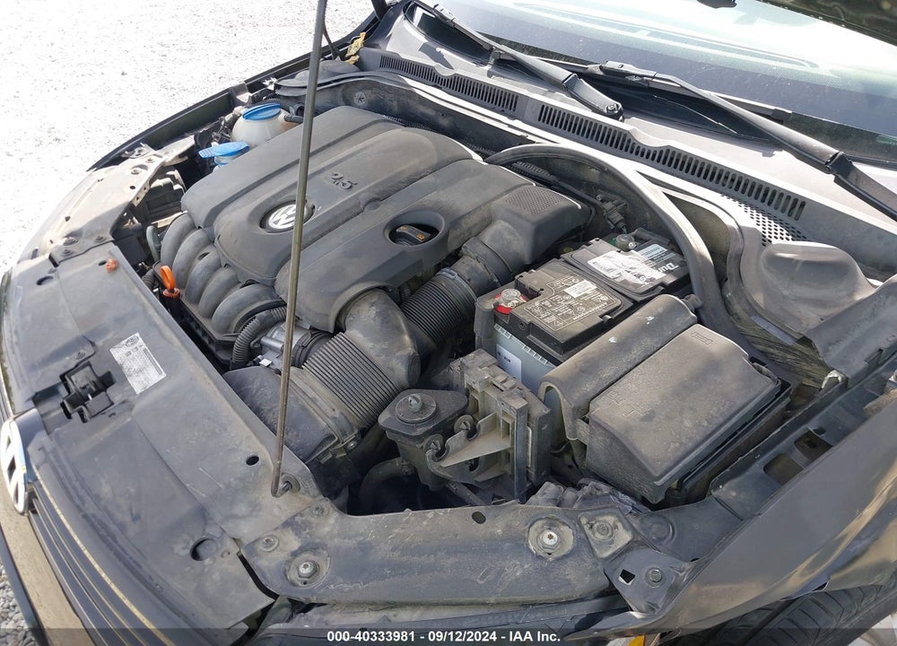 2011 VOLKSWAGEN JETTA 2.5L SE VIN: 3VWDX7AJ1BM346598