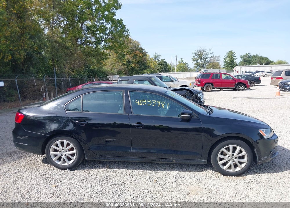 2011 VOLKSWAGEN JETTA 2.5L SE VIN: 3VWDX7AJ1BM346598
