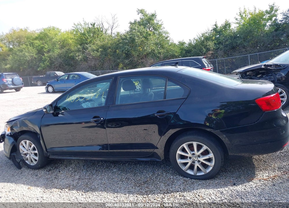 2011 VOLKSWAGEN JETTA 2.5L SE VIN: 3VWDX7AJ1BM346598