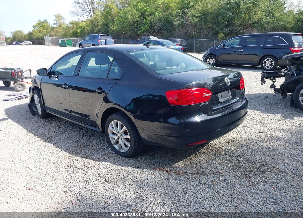 2011 VOLKSWAGEN JETTA 2.5L SE VIN: 3VWDX7AJ1BM346598