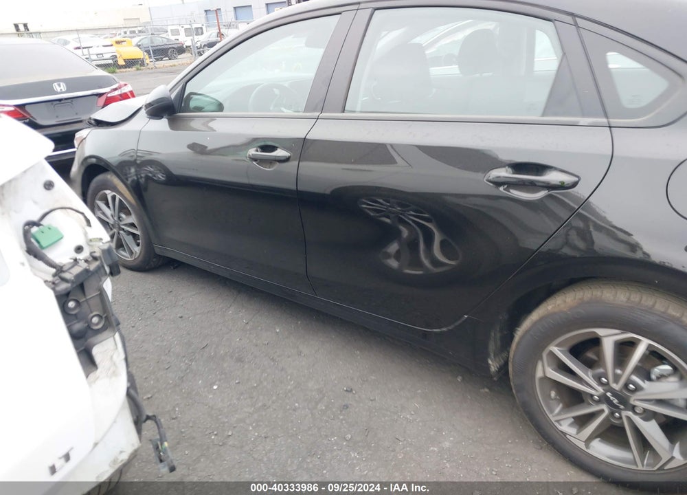 2024 KIA FORTE LXS VIN: 3KPF24AD4RE755055