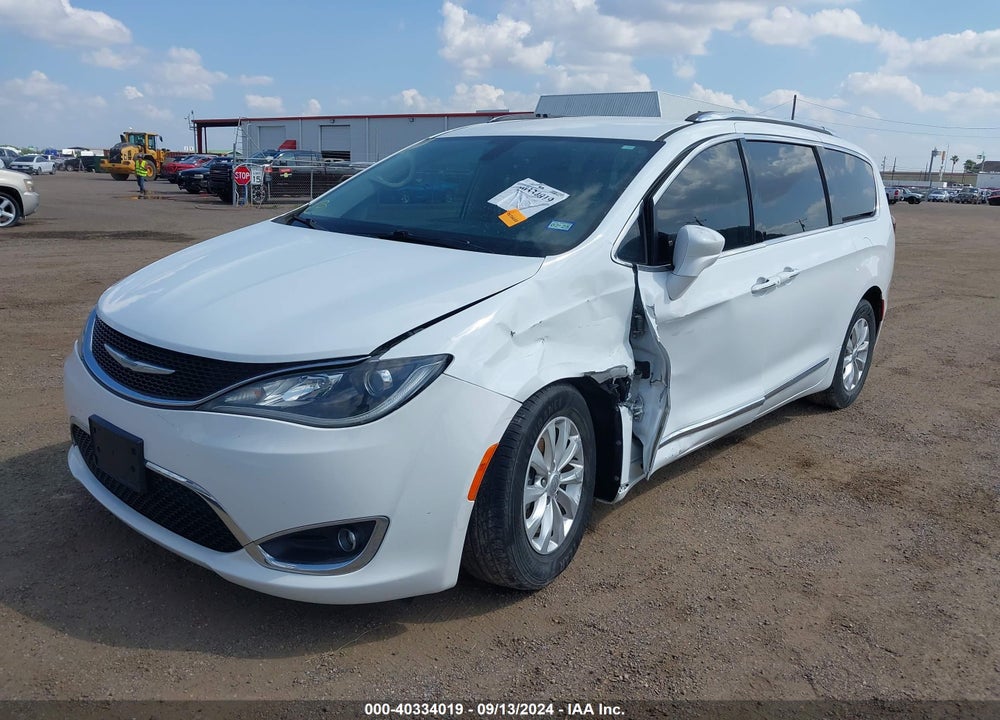 2018 CHRYSLER PACIFICA TOURING L VIN: 2C4RC1BG1JR120511