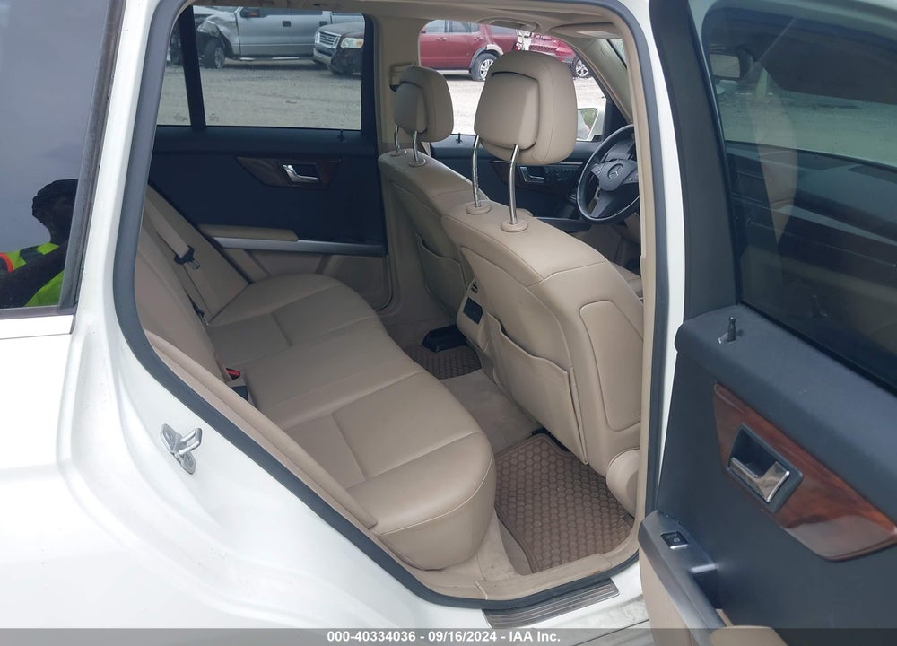 2011 MERCEDES-BENZ GLK 350 4MATIC VIN: WDCGG8HB4BF671437