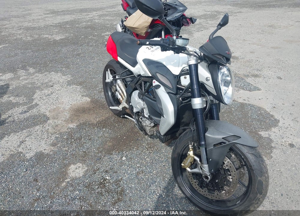 2014 M. V. AGUSTA B3 VIN: ZCGJFGNT4EV005487