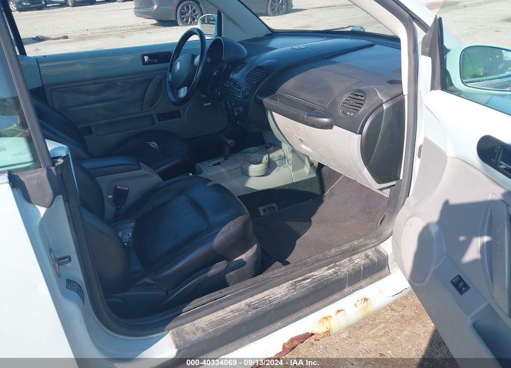 2003 VOLKSWAGEN NEW BEETLE GLS VIN: 3VWCK21Y13M308154