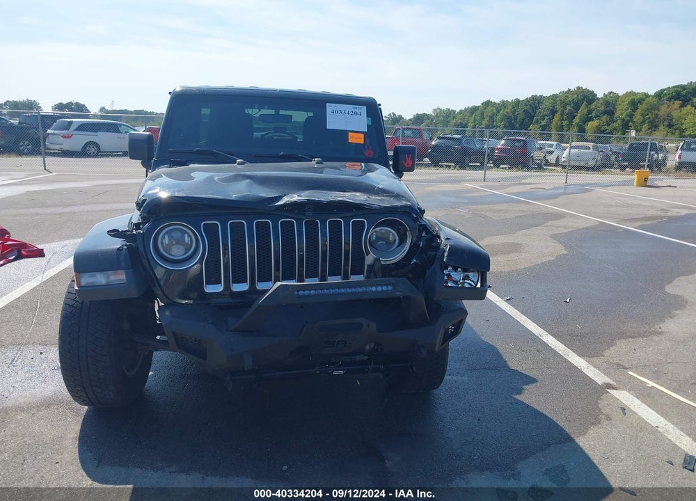 2018 JEEP WRANGLER UNLIMITED SAHARA VIN: 1C4HJXEG5JW130465