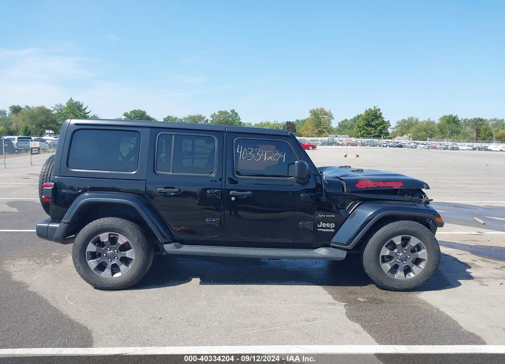 2018 JEEP WRANGLER UNLIMITED SAHARA VIN: 1C4HJXEG5JW130465