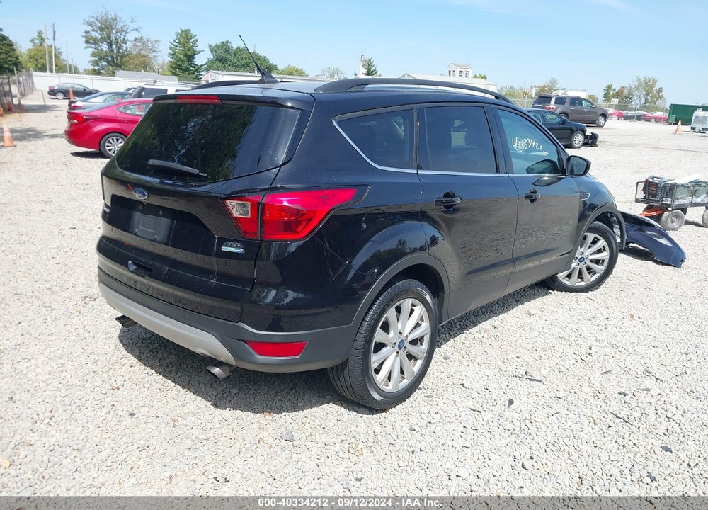 2019 FORD ESCAPE SEL VIN: 1FMCU9HD6KUA81378