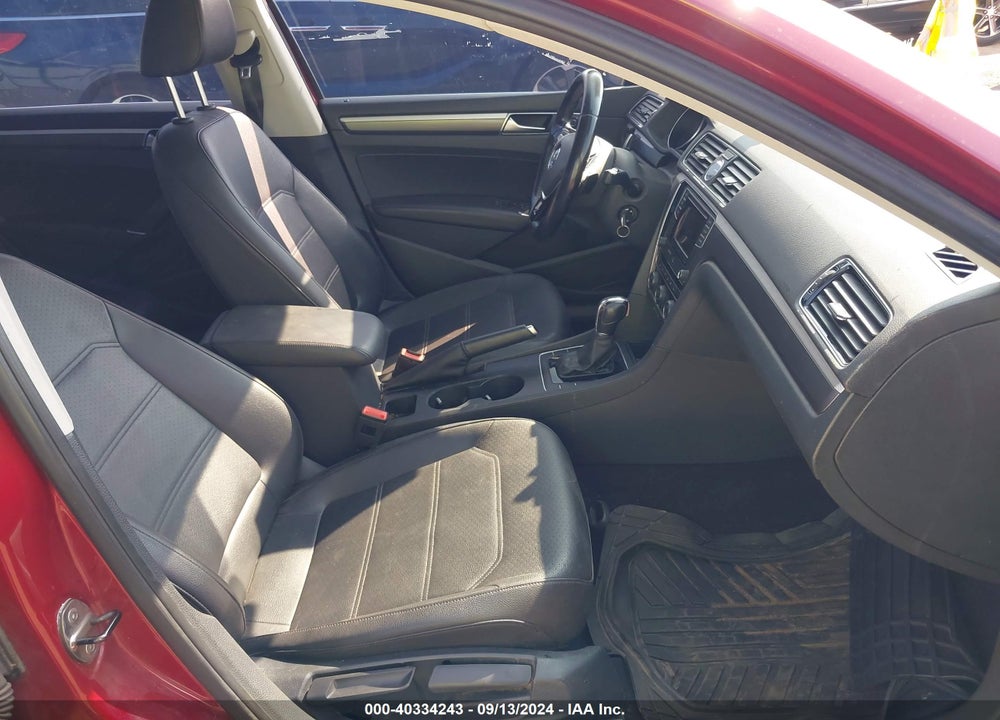 2016 VOLKSWAGEN PASSAT 1.8T R-LINE VIN: 1VWAT7A32GC053835