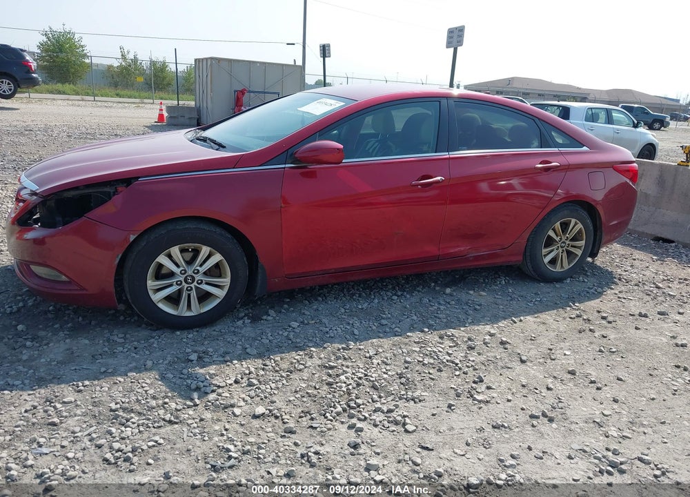 2013 HYUNDAI SONATA GLS VIN: 5NPEB4AC6DH555589