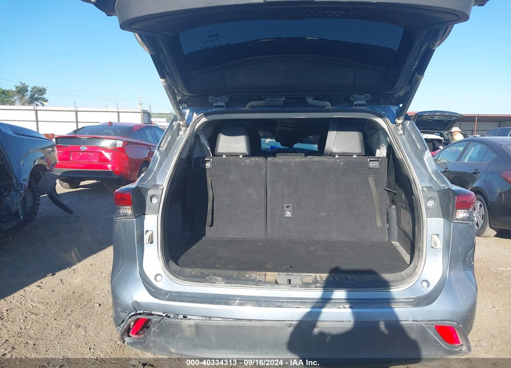 2022 TOYOTA HIGHLANDER XLE VIN: 5TDGZRAH8NS119173