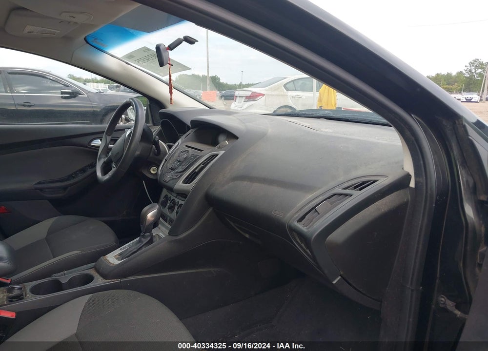 2014 FORD FOCUS SE VIN: 1FADP3K26EL283948