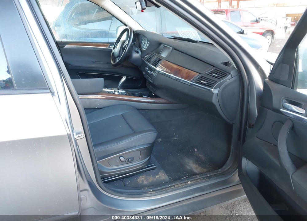 2009 BMW X5 XDRIVE30I VIN: 5UXFE43529L268312