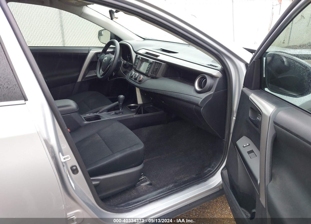 2018 TOYOTA RAV4 LE VIN: 2T3ZFREV6JW464437