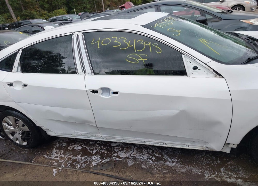 2018 HONDA CIVIC TOURING VIN: JHMFC1F93JX010736