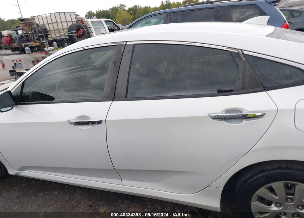 2018 HONDA CIVIC TOURING VIN: JHMFC1F93JX010736