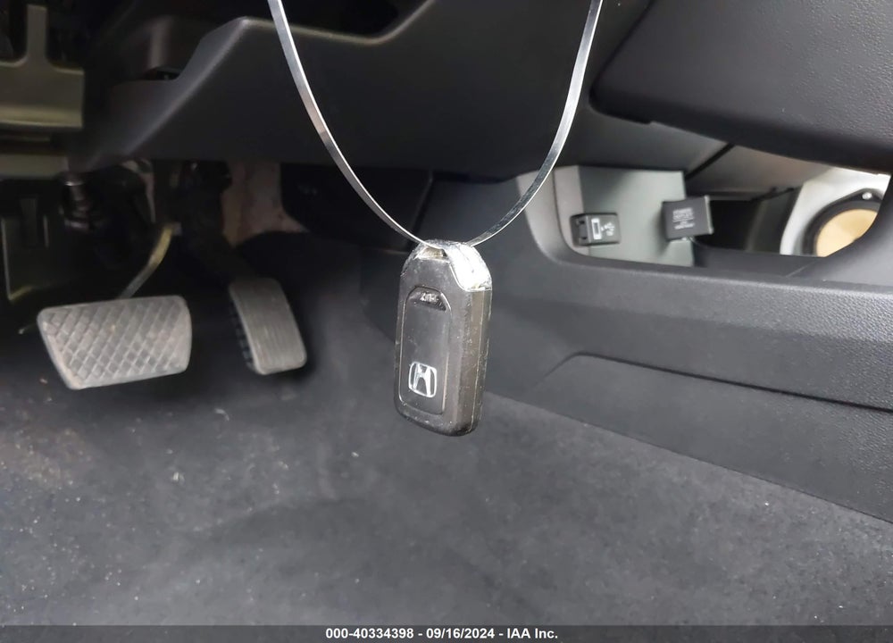 2018 HONDA CIVIC TOURING VIN: JHMFC1F93JX010736
