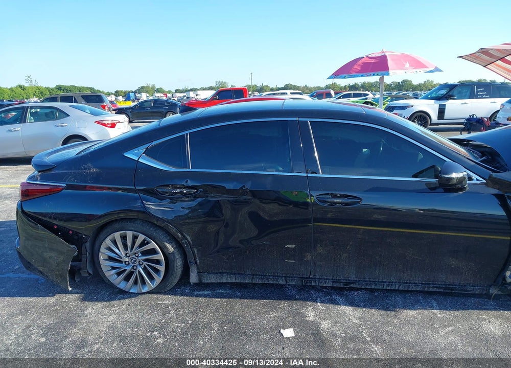 2022 LEXUS ES 350 ULTRA LUXURY VIN: 58AFZ1B13NU127373