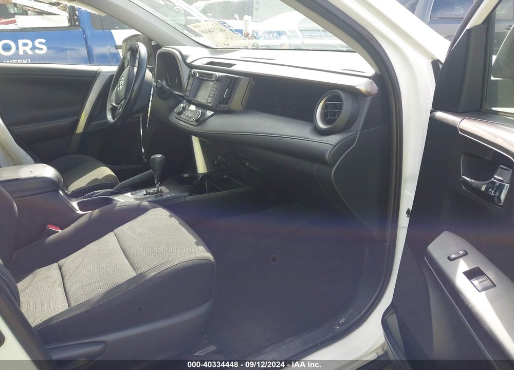 2018 TOYOTA RAV4 XLE VIN: JTMWFREVXJJ187695