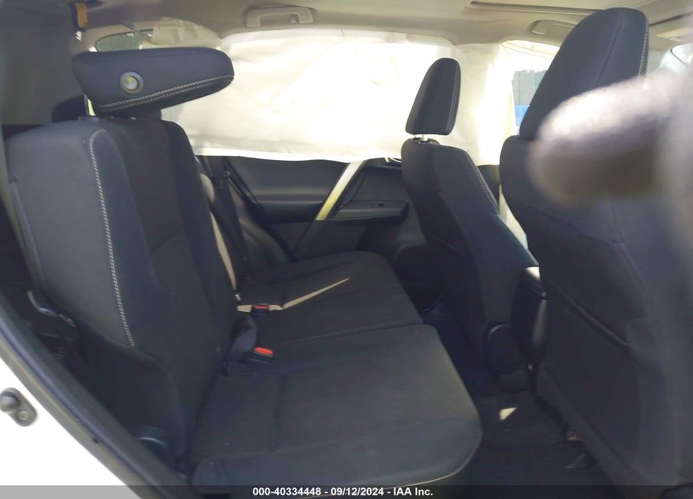2018 TOYOTA RAV4 XLE VIN: JTMWFREVXJJ187695