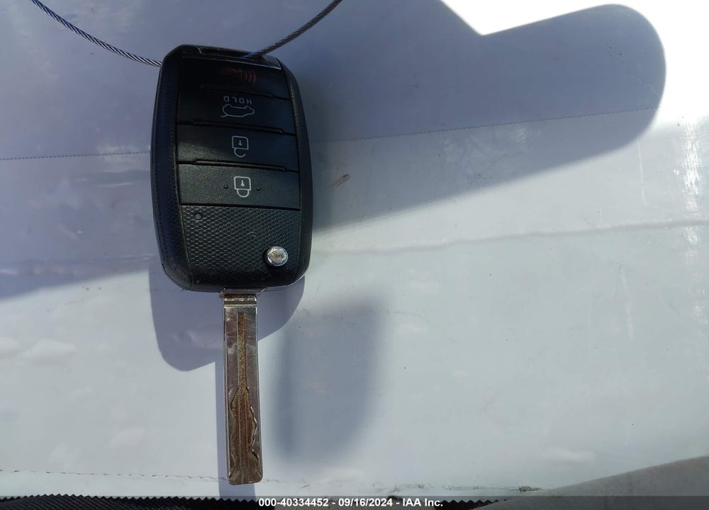 2014 KIA SOUL VIN: KNDJN2A21E7724375