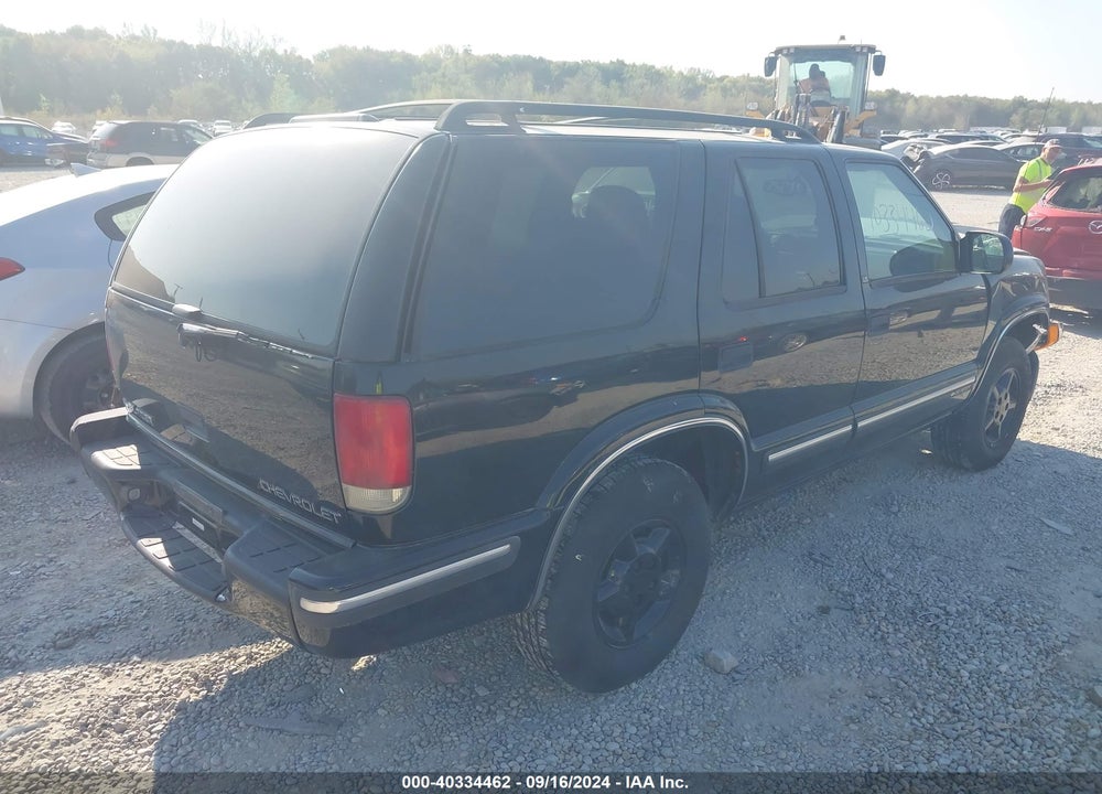 1999 CHEVROLET BLAZER LS VIN: 1GNDT13W8X2193213