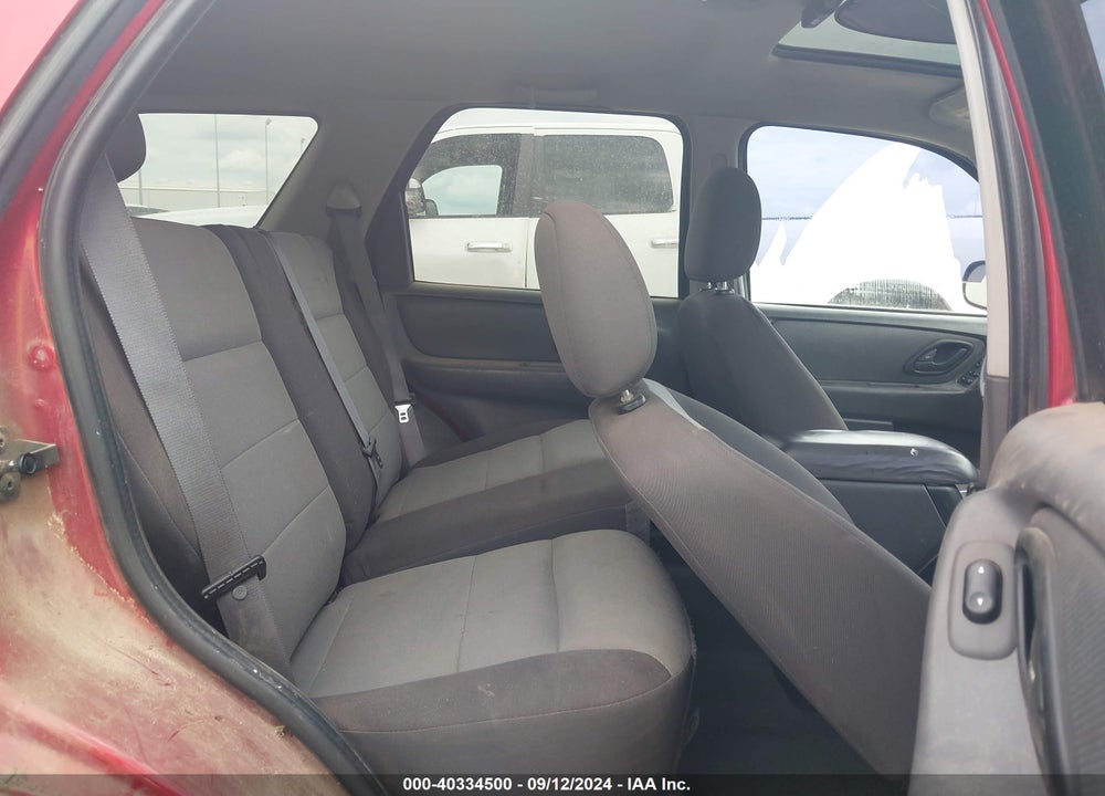 2005 FORD ESCAPE XLS VIN: 1FMYU02Z65KD76390