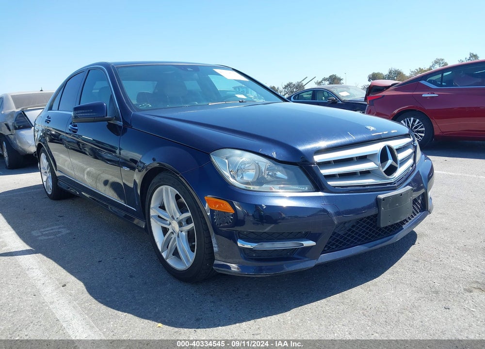 2012 MERCEDES-BENZ C 250 LUXURY/SPORT VIN: WDDGF4HB5CA613326