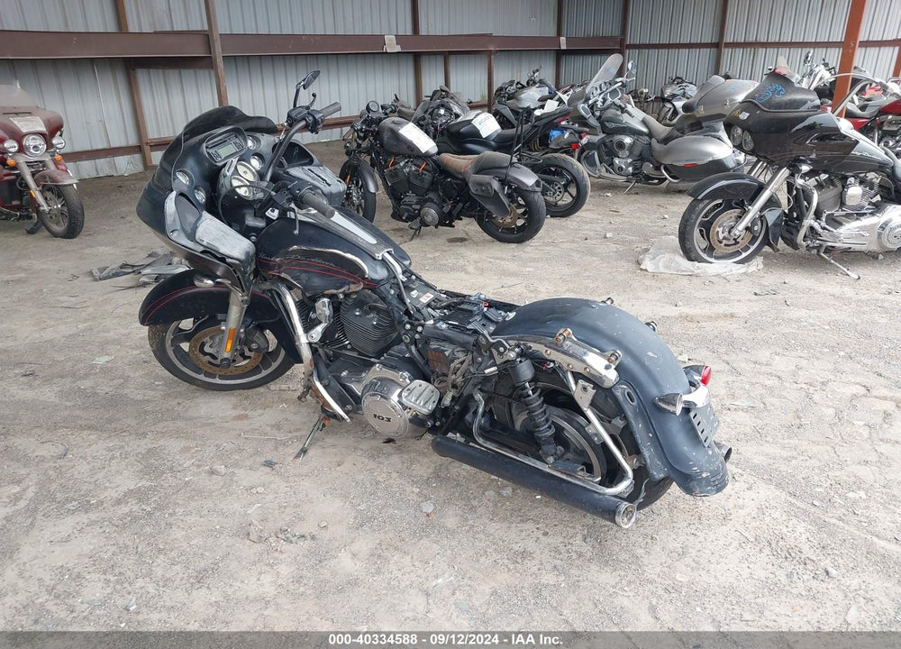 2011 HARLEY-DAVIDSON FLTRX VIN: 1HD1KHM17BB660297