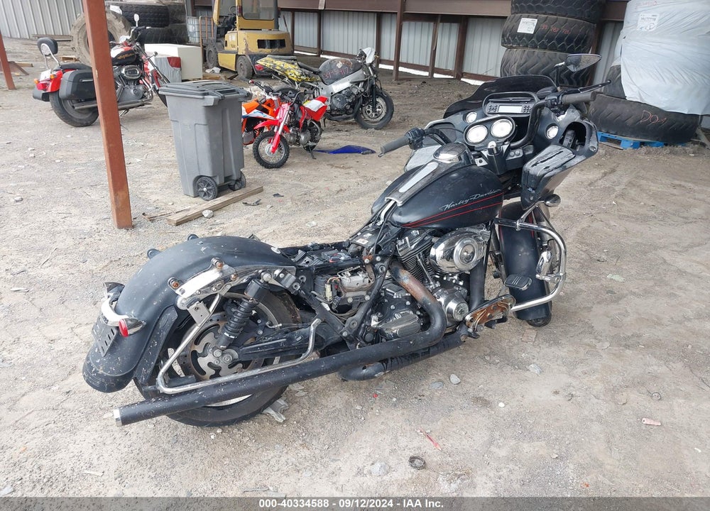 2011 HARLEY-DAVIDSON FLTRX VIN: 1HD1KHM17BB660297
