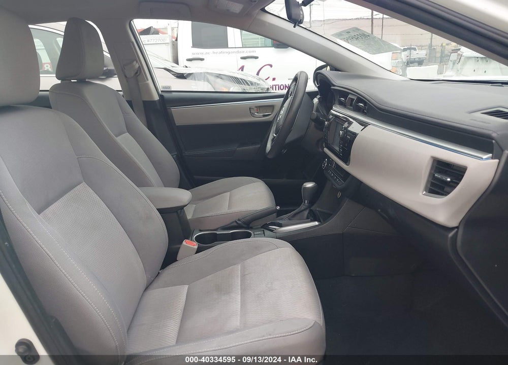 2015 TOYOTA COROLLA LE VIN: 5YFBURHE4FP180373