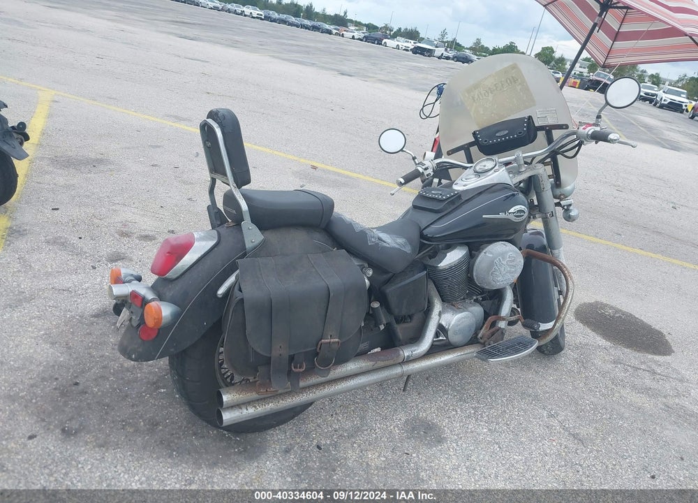 2002 HONDA VT750 CDB VIN: JH2RC44J12M010225