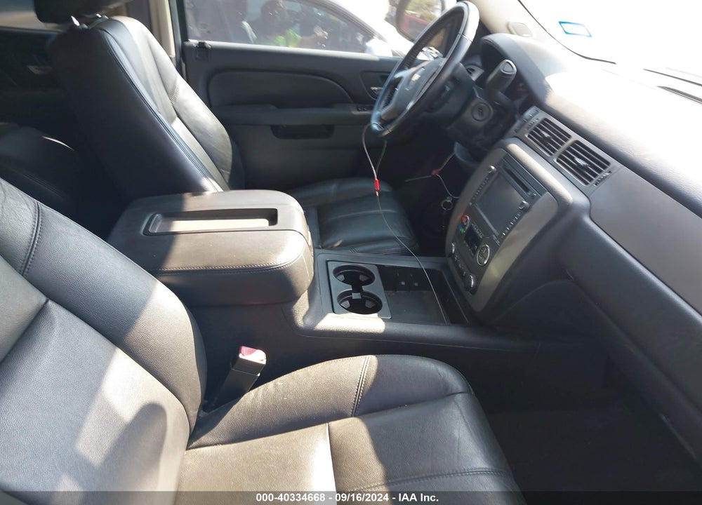 2013 CHEVROLET SUBURBAN 1500 LT VIN: 1GNSCJE03DR183577