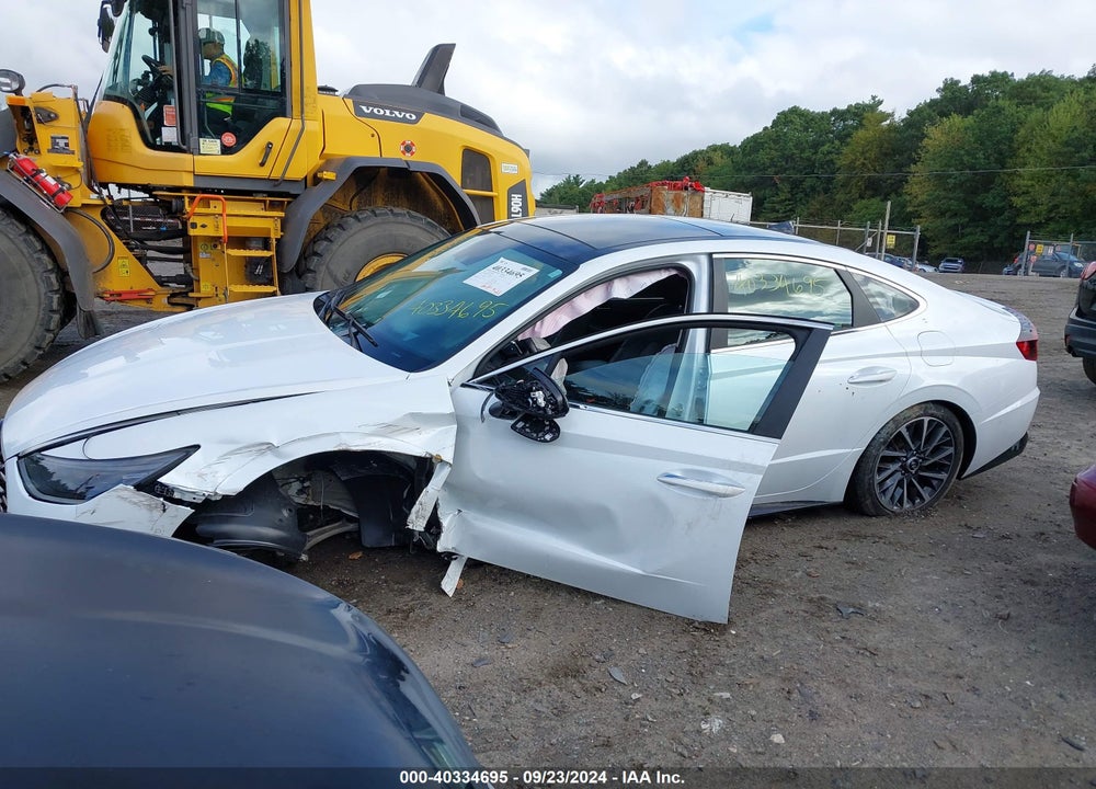 2021 HYUNDAI SONATA LIMITED VIN: 5NPEH4J21MH105953