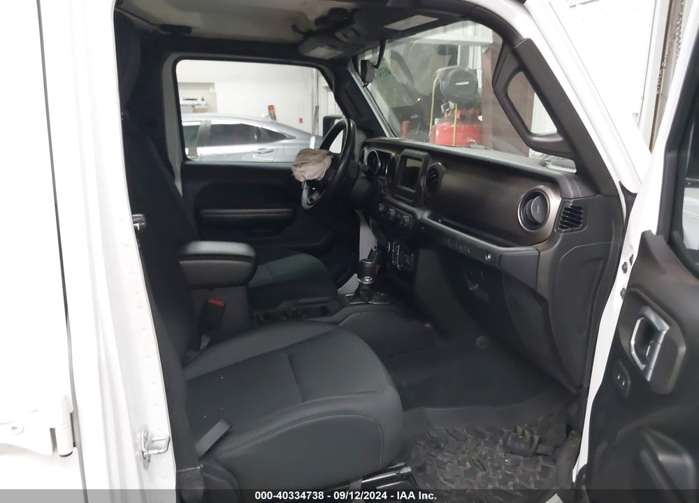 2018 JEEP WRANGLER UNLIMITED SPORT S 4X4 VIN: 1C4HJXDN0JW306340