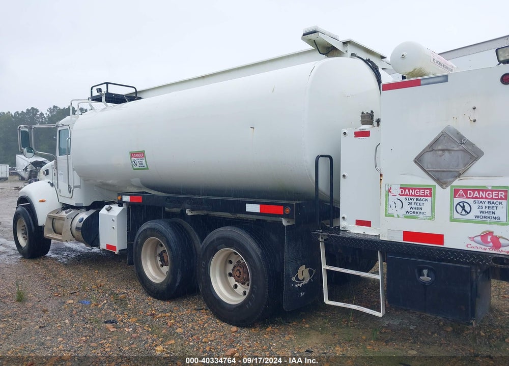 2016 PETERBILT 348 VIN: 2NP3LJ9X8GM324930