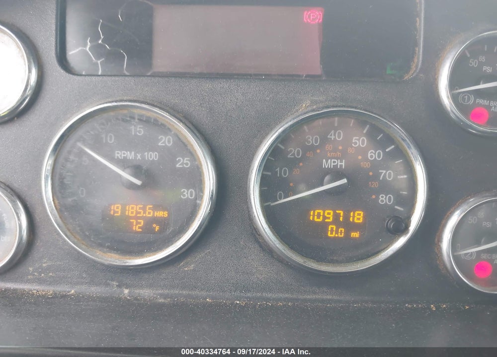 2016 PETERBILT 348 VIN: 2NP3LJ9X8GM324930