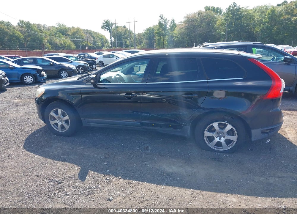 2011 VOLVO XC60 3.2 VIN: YV4940DZ2B2189775