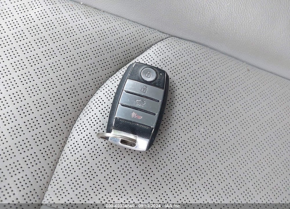 2016 KIA OPTIMA EX VIN: 5XXGU4L31GG007144