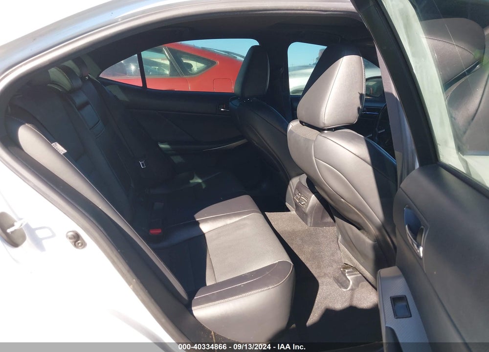 2016 LEXUS IS 200T VIN: JTHBA1D23G5020780