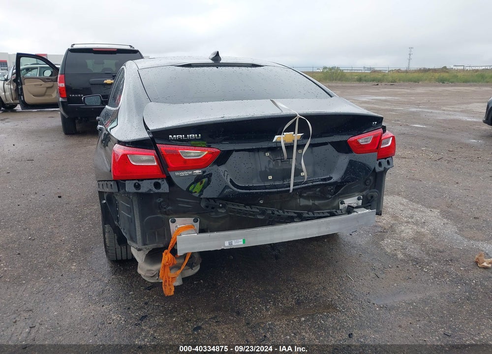 2018 CHEVROLET MALIBU LT VIN: 1G1ZD5ST5JF266802