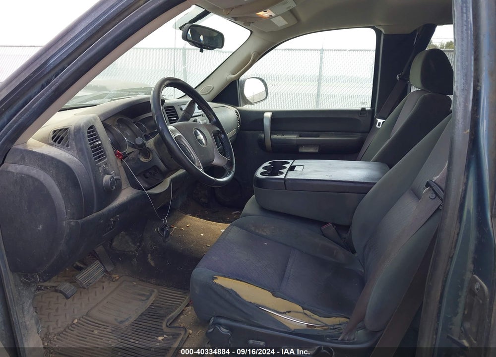 2009 CHEVROLET SILVERADO 2500HD LT VIN: 1GCHK59K79E146328