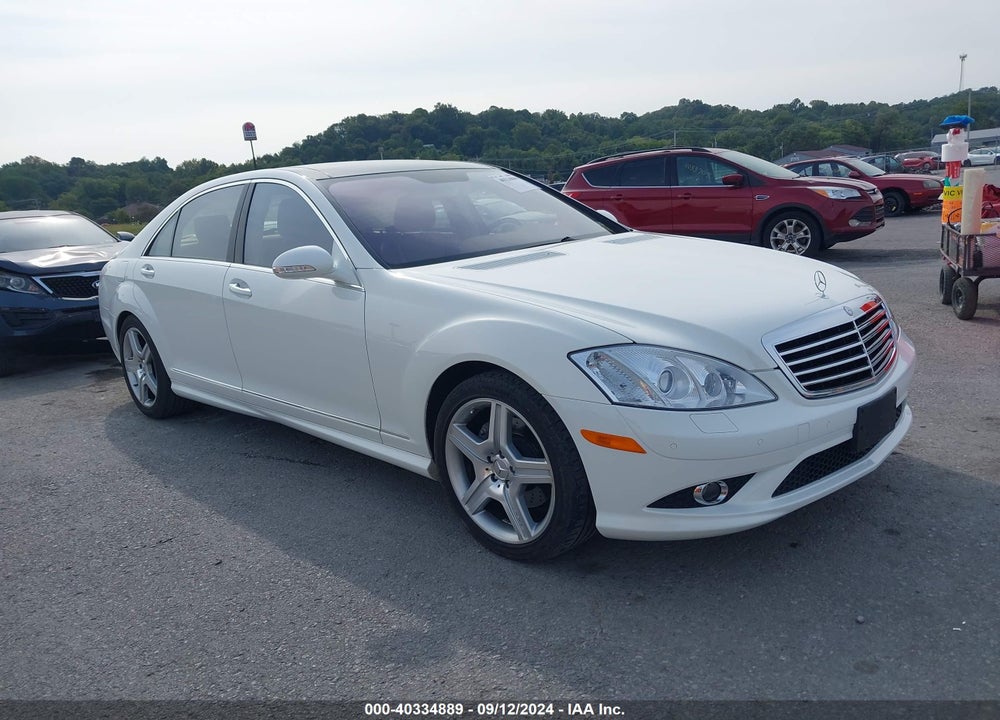 2007 MERCEDES-BENZ S 550 VIN: WDDNG71X07A050588